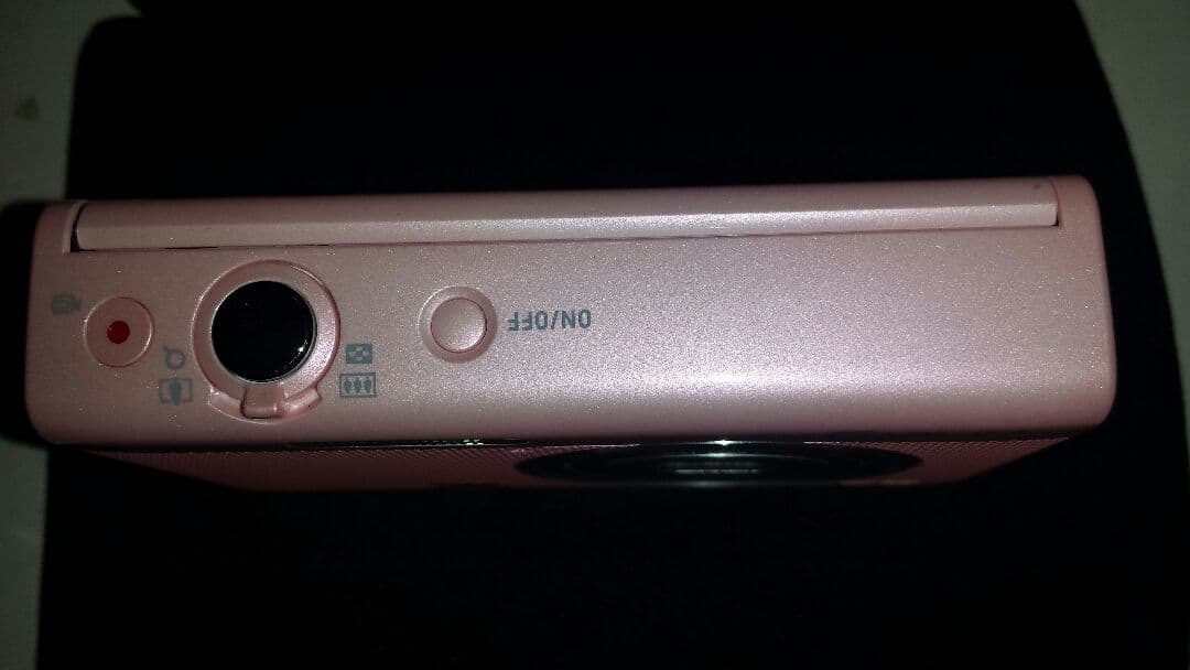 デジタルカメラ：ＣＡＳＩＯ　ＥＸＬＩＭ　ＥＸ－ＺＲ７０（ピンク）