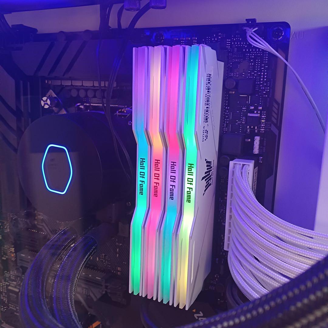 メモリー GALAX HOF Aurora DDR4 3600MHz 32G