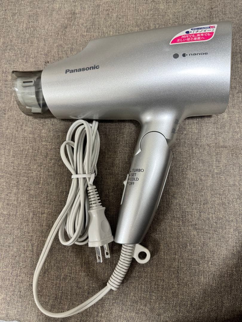【美品】パナソニック ヘアドライヤー ナノケア 海外対応 EH-NA59