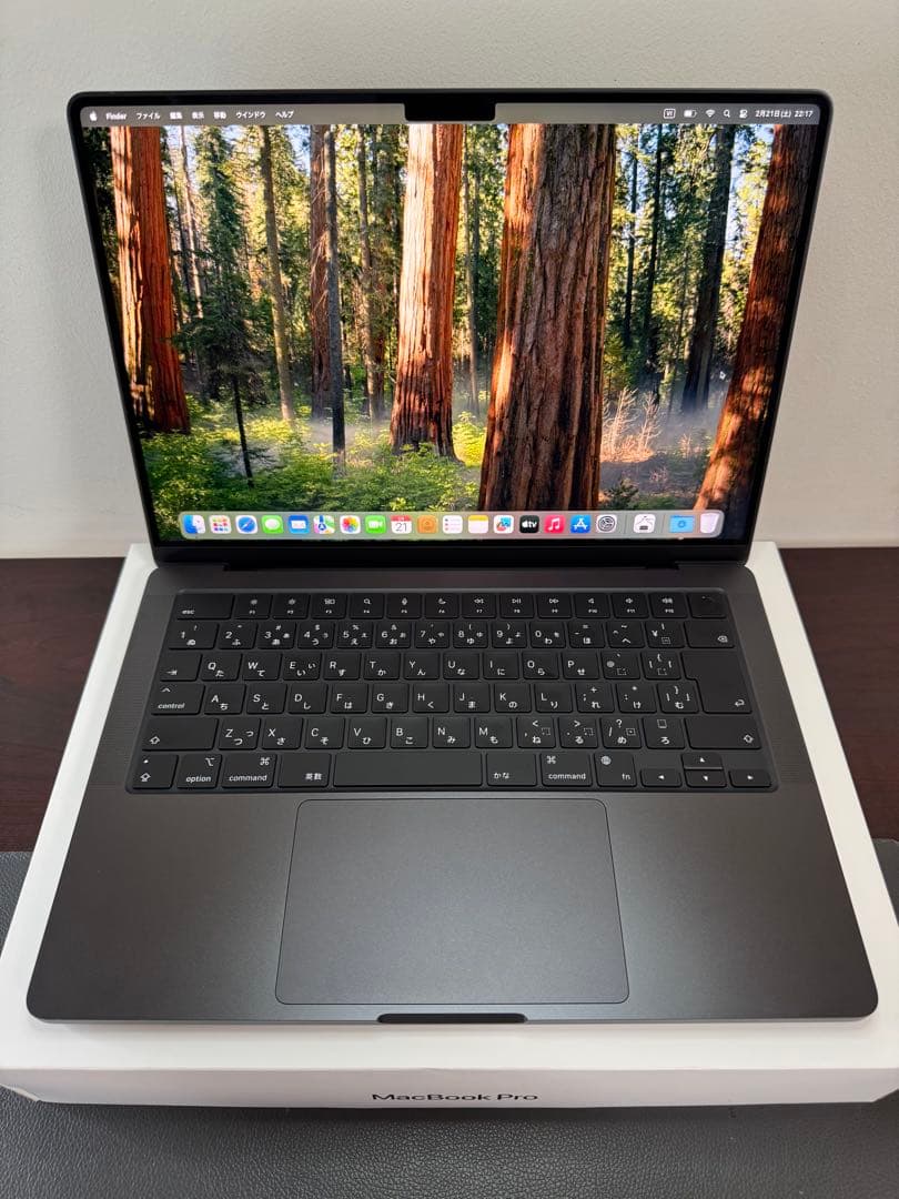 MacBook Pro 2024.14インチ、 M4. 16GB。512GB
