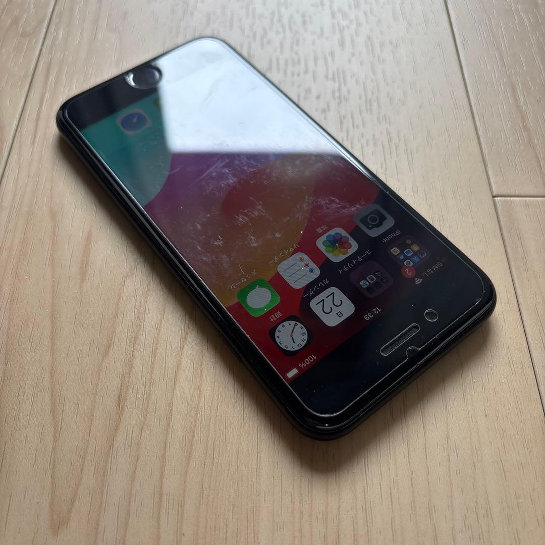 【綺麗です】iPhone SE（第2世代）128GB SIMフリー本体ブラック