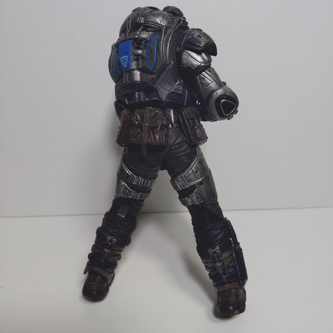 NECA ギアーズ・オブ・ウォー マーカス・フェニックス アクションフィギュア
