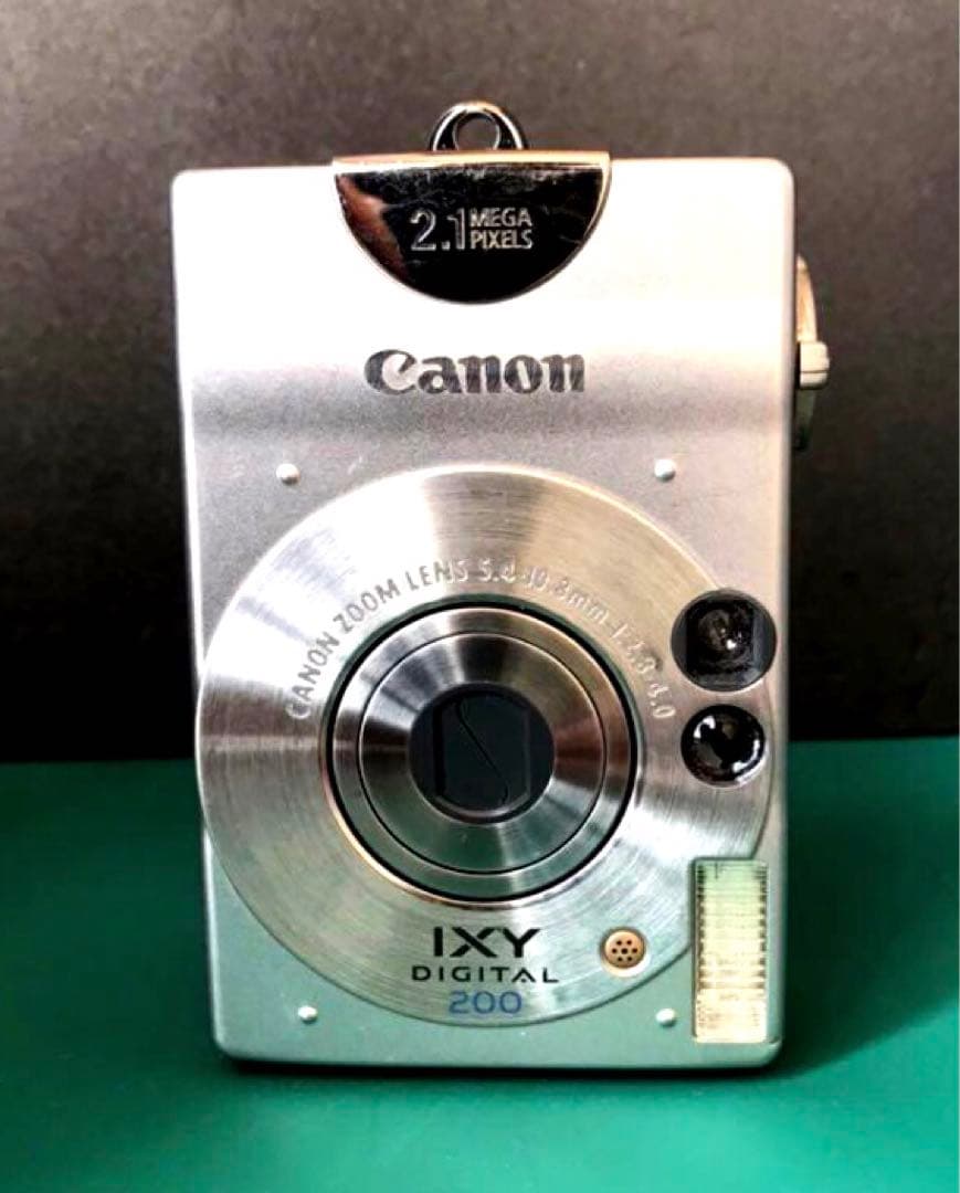CANON IXY DIGITAL200 コンパクトデジタルカメラ　（ジャンク）