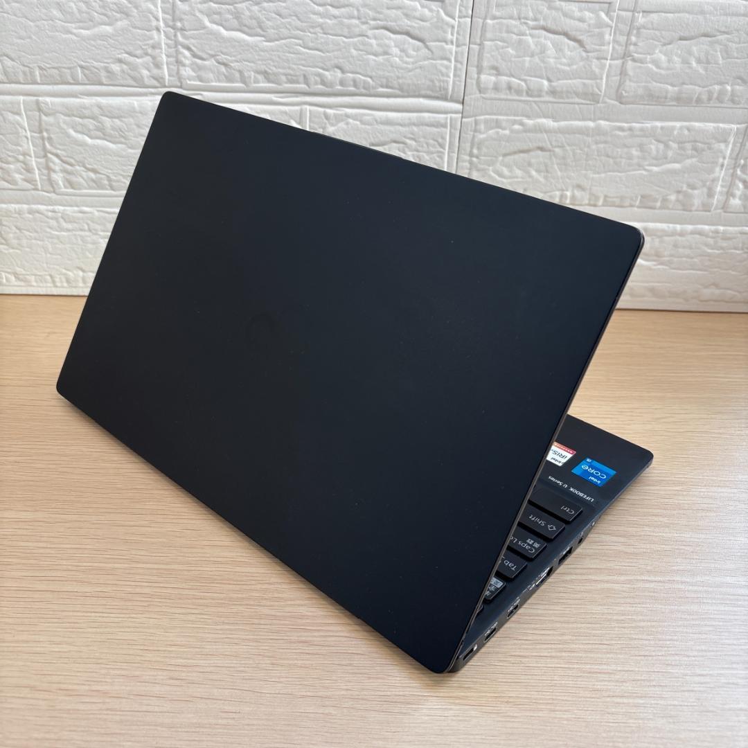 軽量 富士通ノートパソコン i5 11世代 SSD256GB Windows11