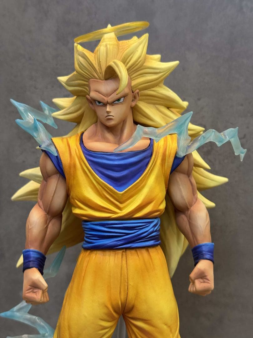 ドラゴンボール孫悟空スーパーサイヤ人 フィギュア
