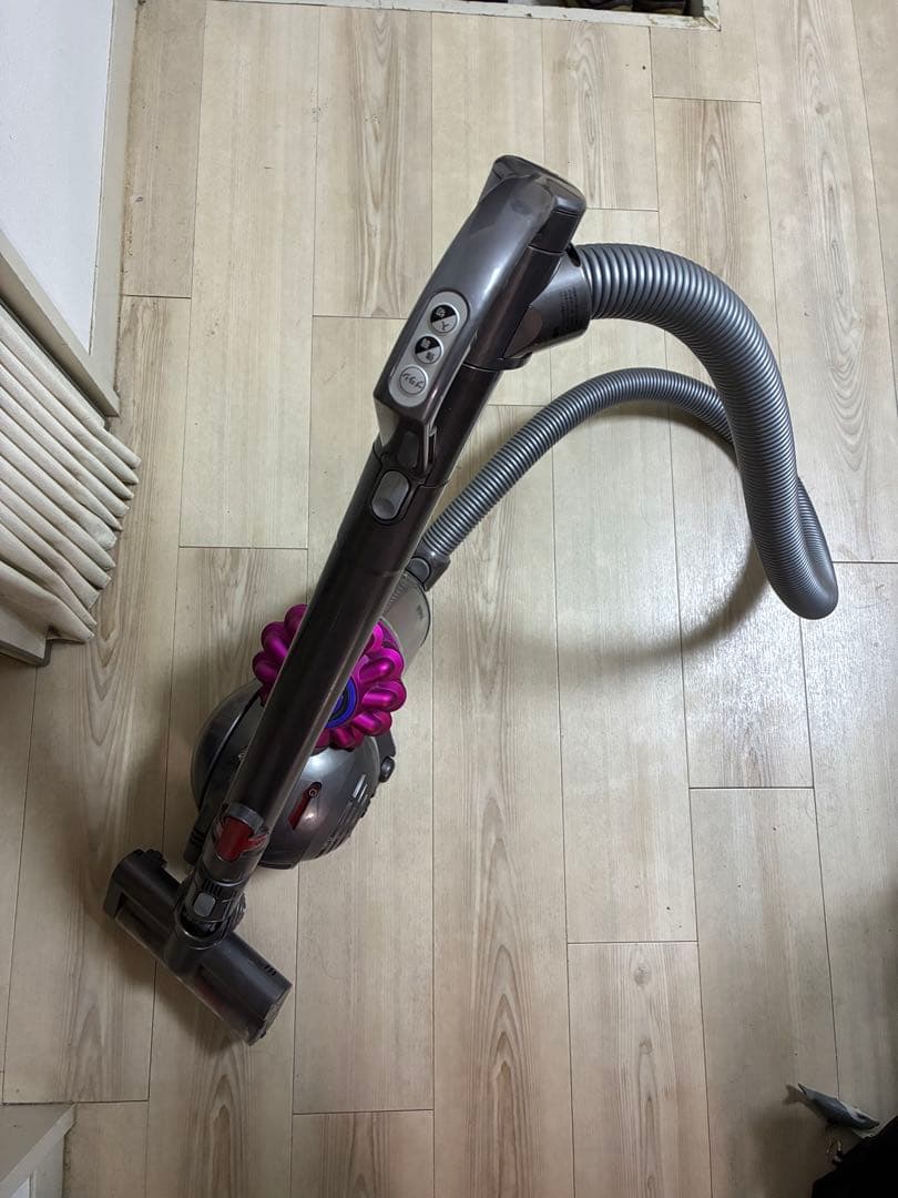 【動作確認済】 Dyson 掃除機DC48／complete kit