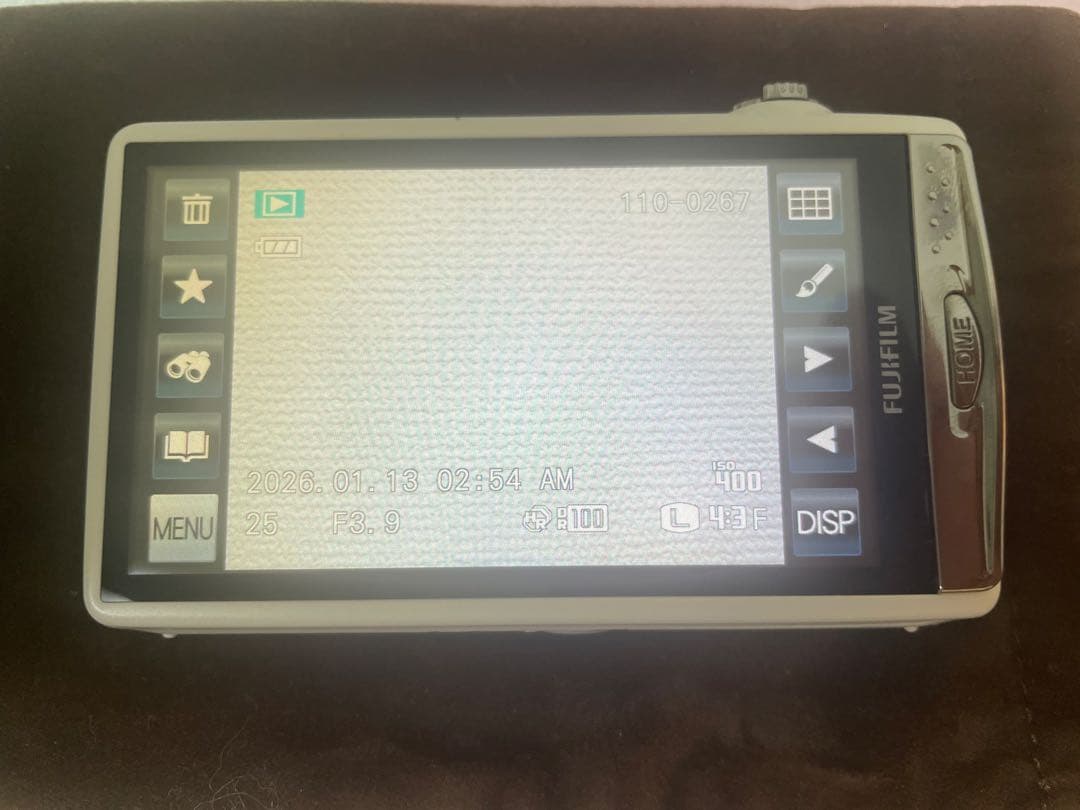 FUJIFILM FINEPIX Z950EXR デジタルカメラ