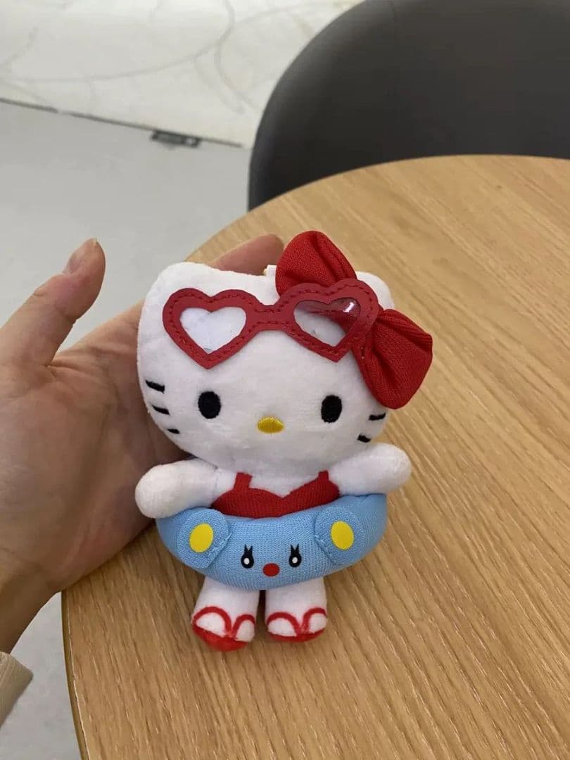 ハローキティ ぬいぐるみ ハート型サングラス