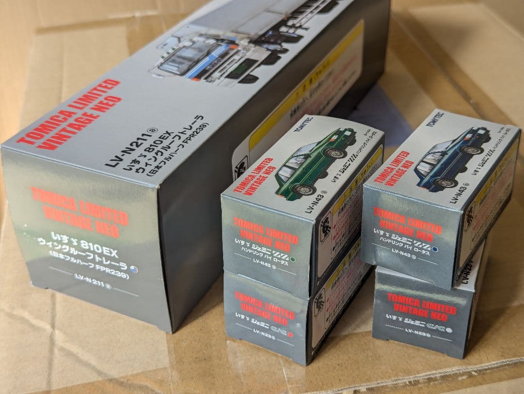 トミカ　TOMYTEC ISUZU 810 EX ＆ ジェミニ　全5種セット